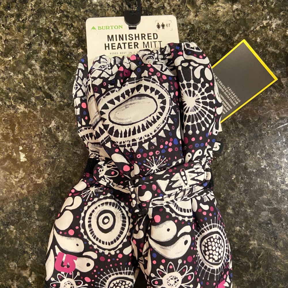 Burton Minishred Heater Mitten